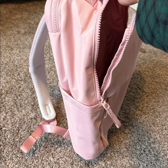 Lululemon Backpack - Picture 7 of 10